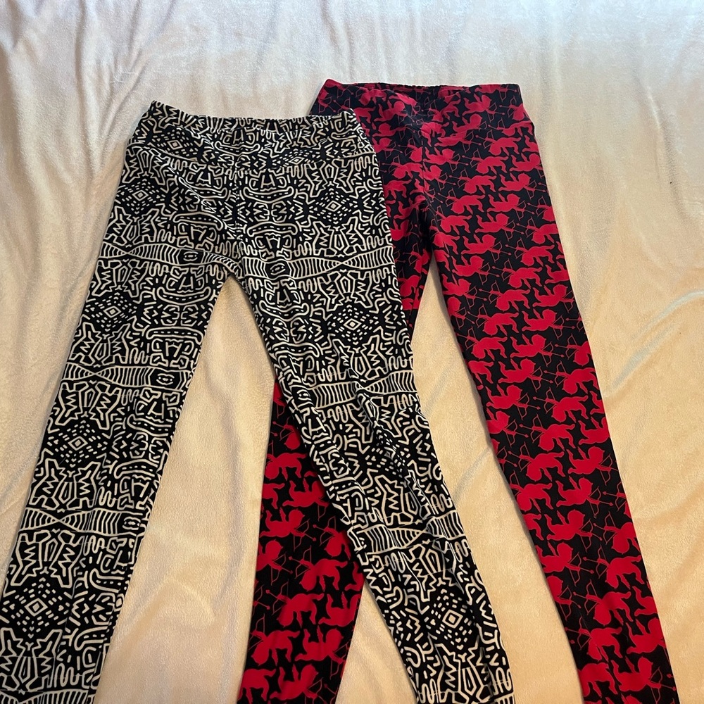 2 pairs one size lularoe leggings